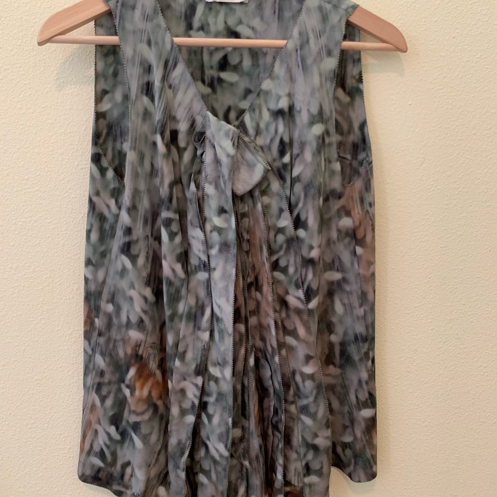 Nina Ricci too with bow